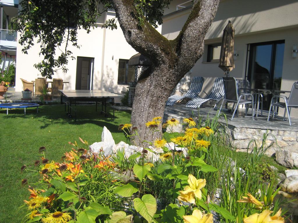 אננהיים Villa Burgblick מראה חיצוני תמונה