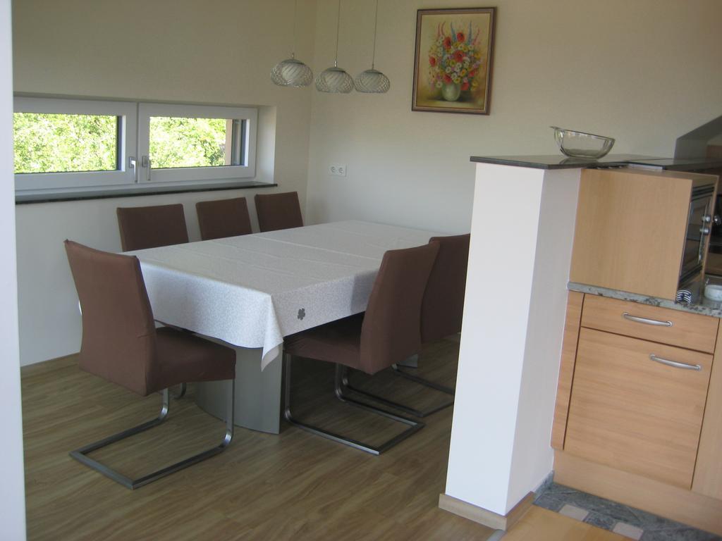 אננהיים Villa Burgblick חדר תמונה